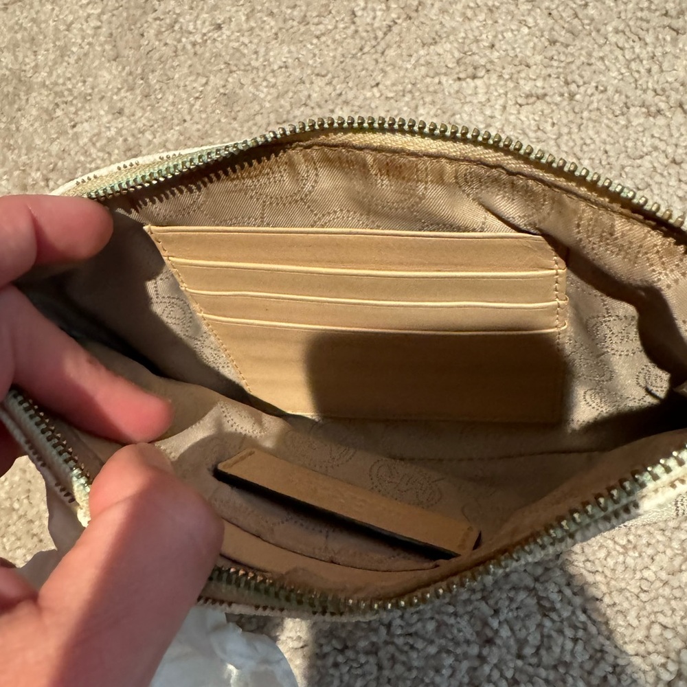 Michael Kors Ivory Logo Clutch - Picture 3 of 7
